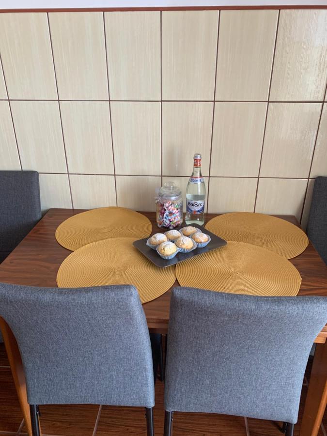 Cazare Medias, Apartament Modern Ngoại thất bức ảnh